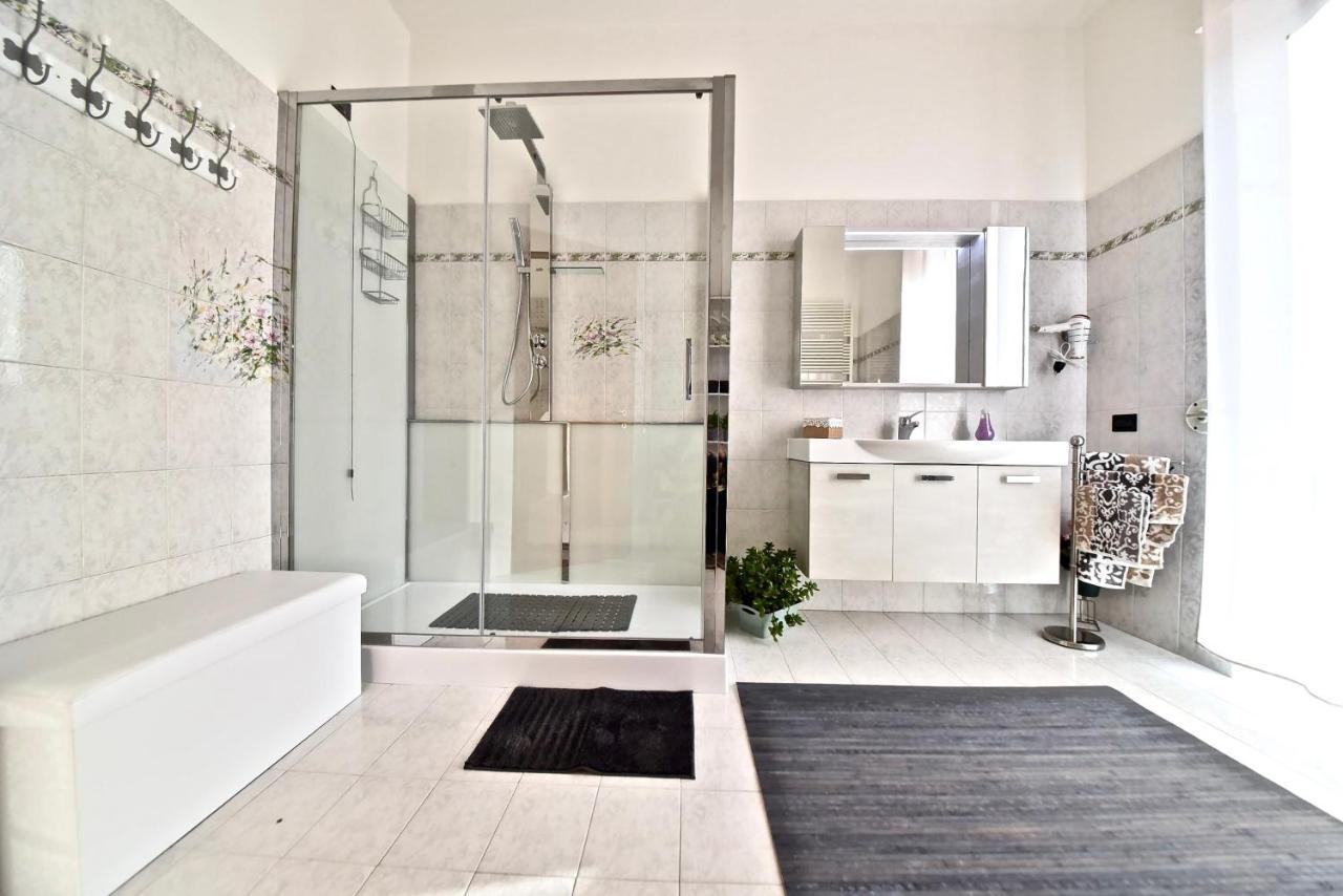 Modern Apartment Halfway Between Milan And Como Cogliate المظهر الخارجي الصورة