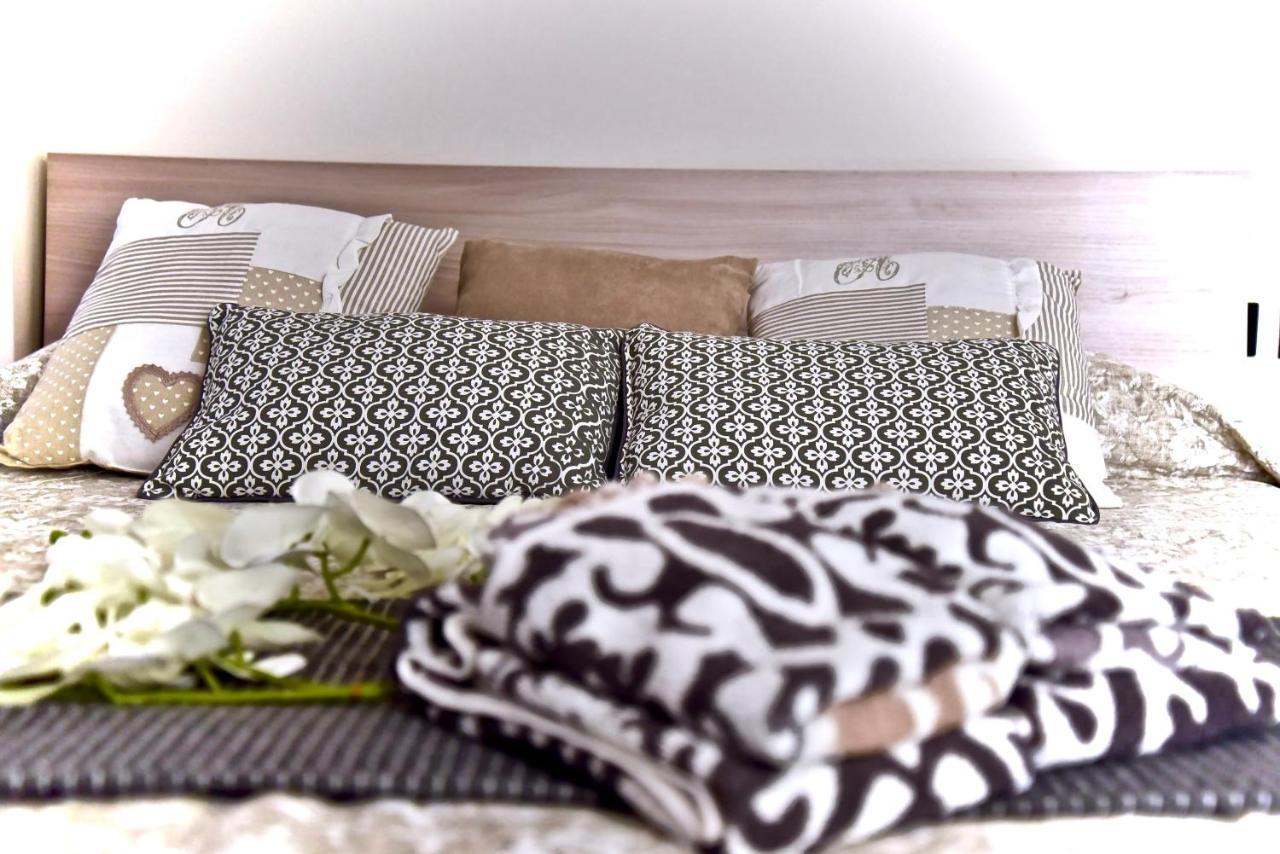 Modern Apartment Halfway Between Milan And Como Cogliate المظهر الخارجي الصورة